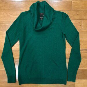 Fenn Wright Manson 100% Extrafine Merino Wool Cowl Neck Green Sweater Size M